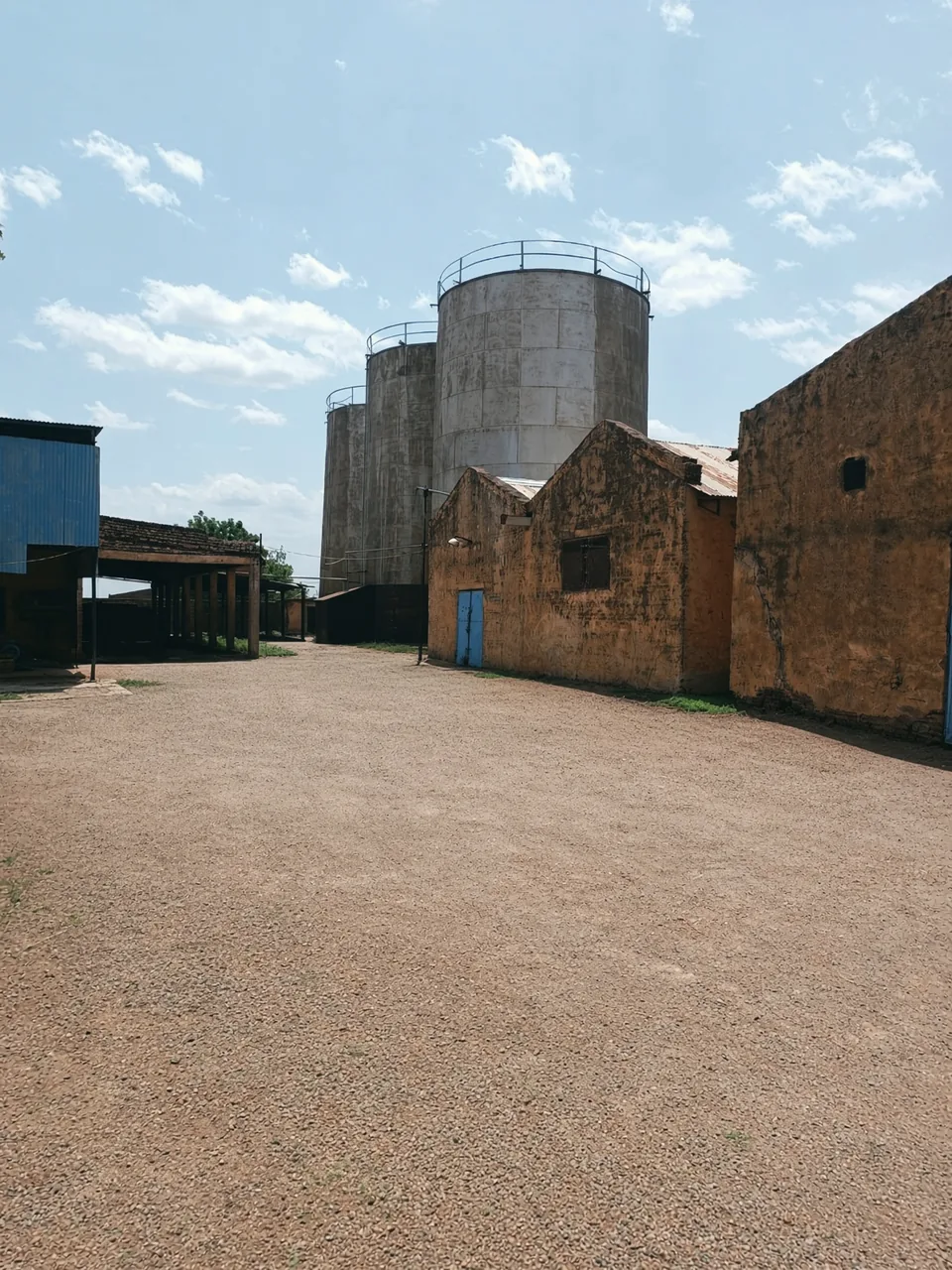 Mill compound